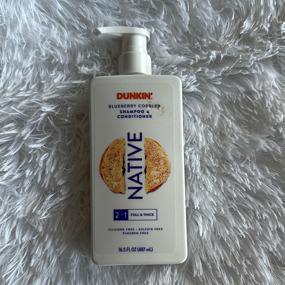 🫧🛁 Native Dunkin' Blueberry Cobbler Shampoo & Conditioner NEW